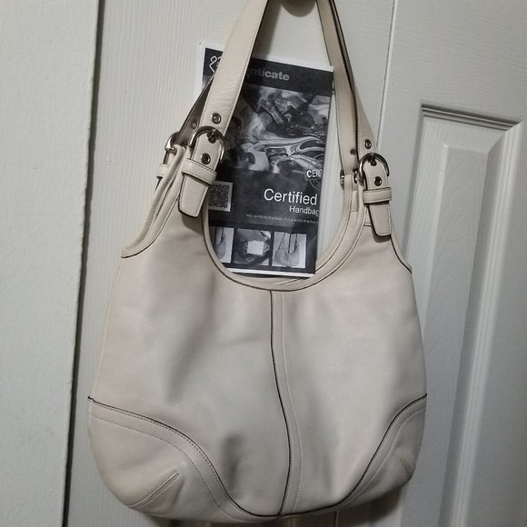 Coach Handbags - Leather Coach Hobo Shoulder purse w/COA